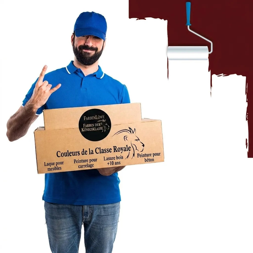 Livreur souriant, casquette bleue, tient des cartons "FarbenLöwe - Couleurs de la classe royale", fond avec rouleau de peinture.