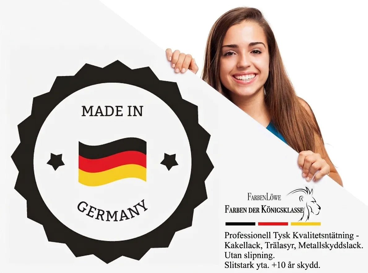 Leende kvinna med skylt, "Made in Germany"-etikett och "FarbenLöwe"-logga. Färger av Königsklasse.