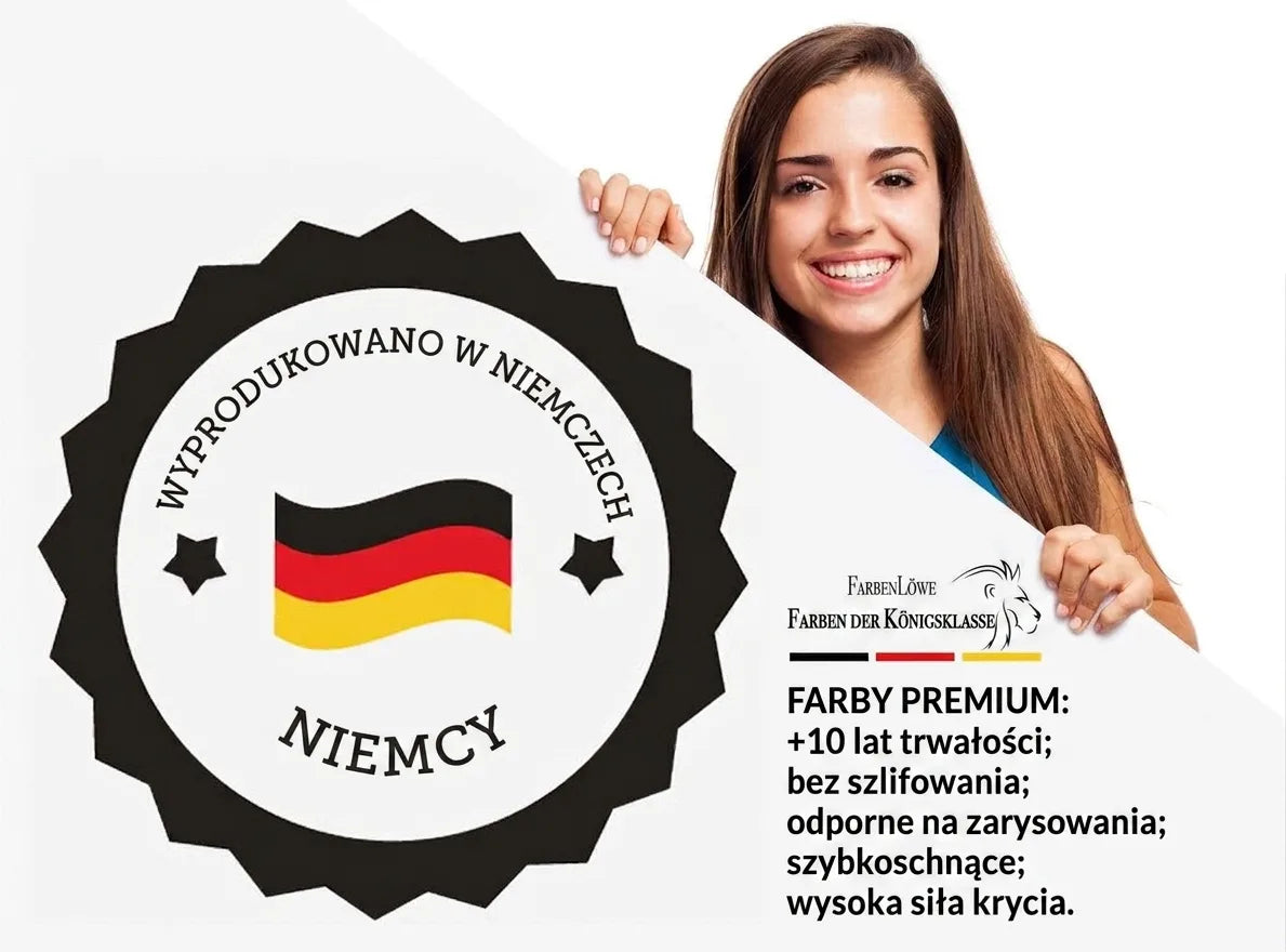 Uśmiechnięta kobieta trzyma tablicę z logo „FarbenLöwe – Farby Klasy Królewskiej” i etykietą „Made in Germany”.