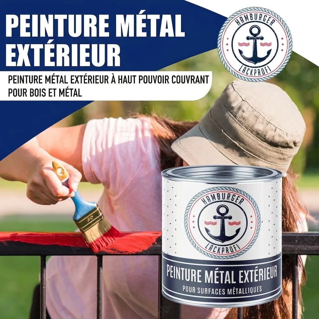 Peinture de protection métal Hamburger Lack-Profi pour bois et métal. Bidon et application sur clôture rouge.