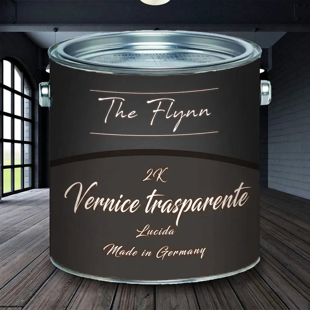 Bidone di vernice 2K Klarlack lucida The Flynn su pavimento in legno scuro.