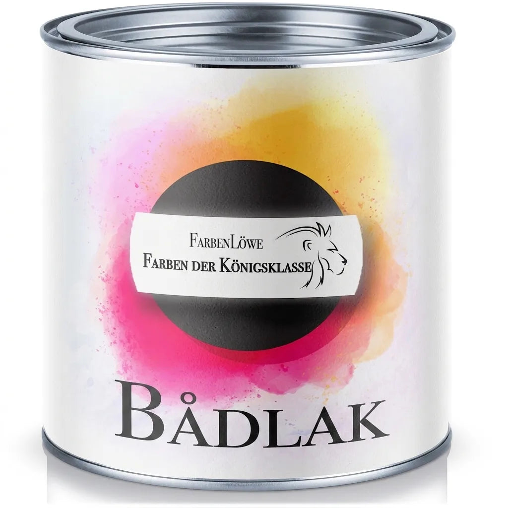 Hvid malingspand med teksten “BOOTSLACK” (bådlak) fra FarbenLöwe, “Farben der Königsklasse”.