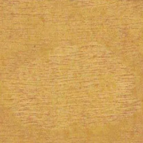 Textura de madera clara con vetas horizontales, de tono dorado o miel, con un patrón de grano sutil.