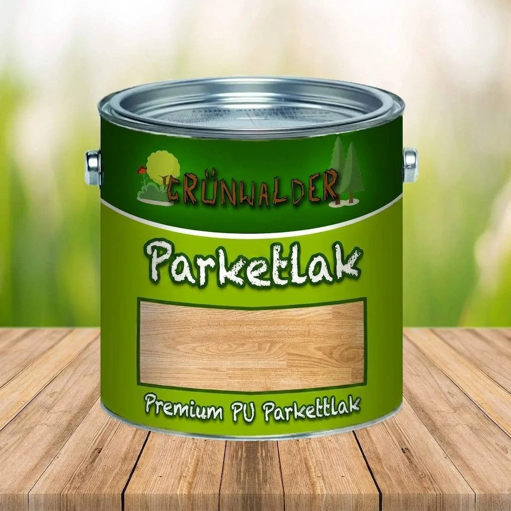 Blik Grünwalder Premium PU parketlak, met houtlook venster op de verpakking, op een houten tafel