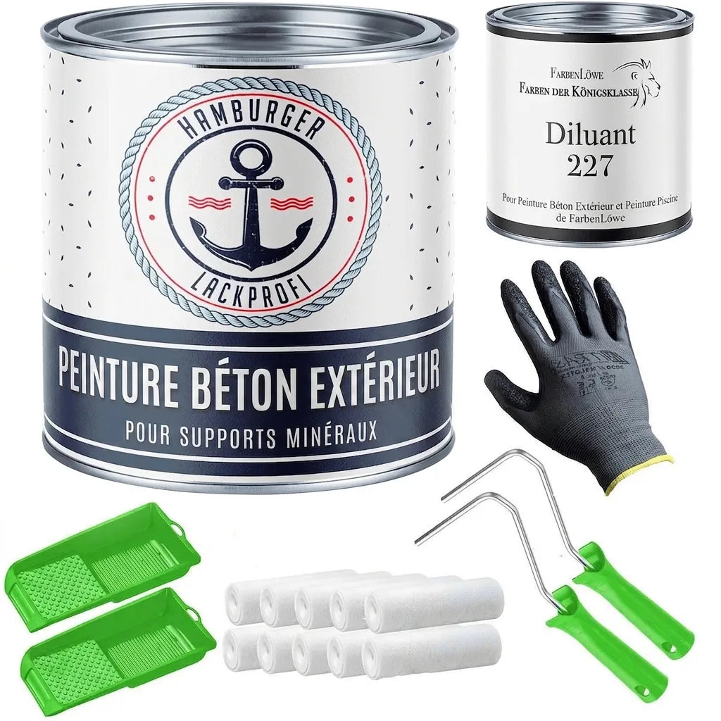 Kit complet de peinture béton : pot de peinture, diluant, gants, rouleaux et bacs à peinture verts.