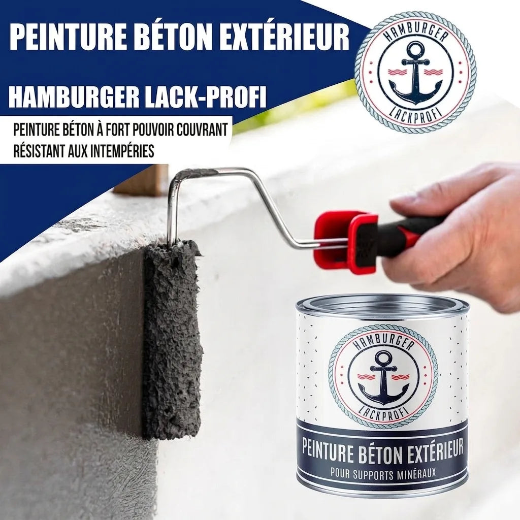 Application de peinture béton gris foncé avec un rouleau sur une surface. Pot de peinture Hamburger Lack-Profi.