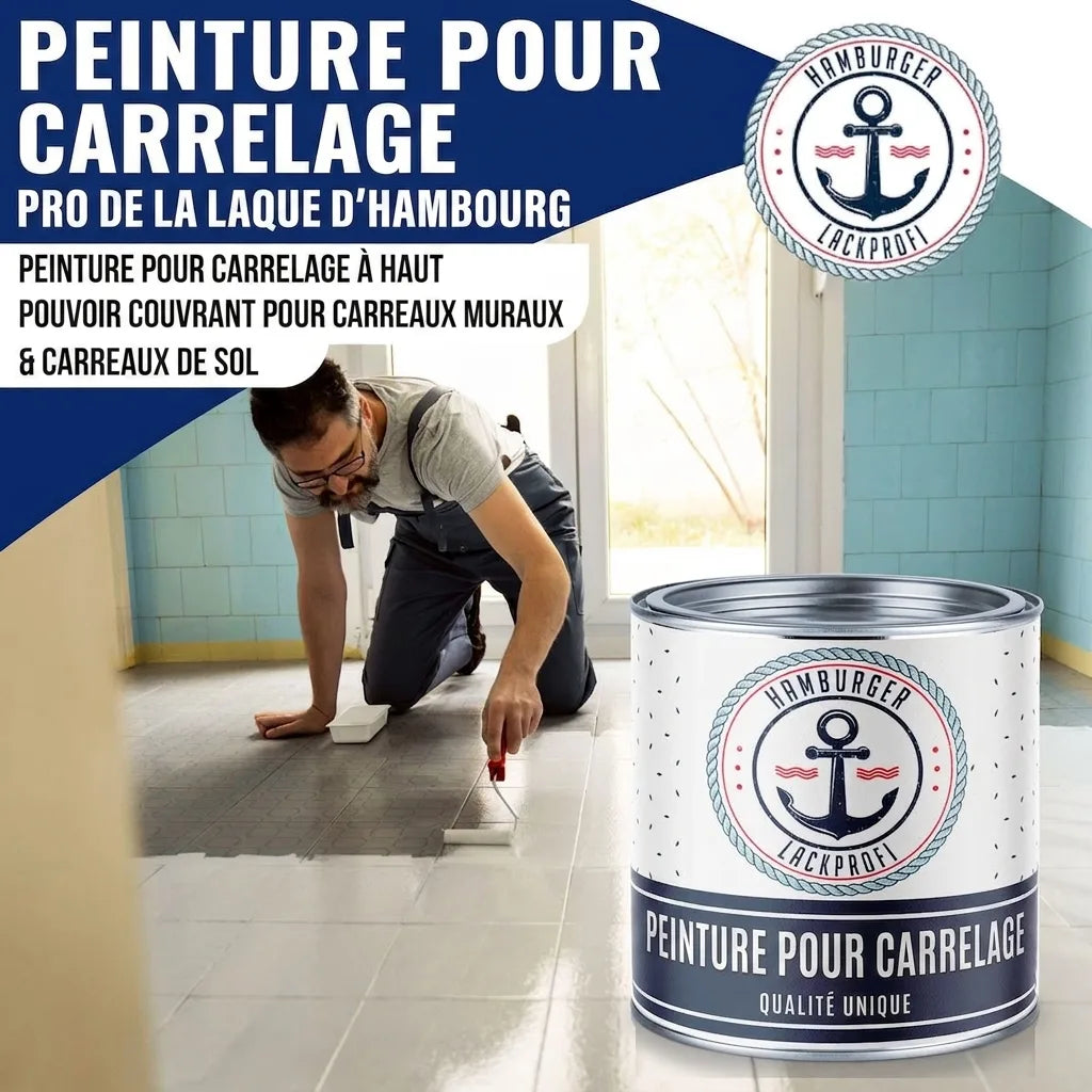 Peinture carrelage Hamburger Lack-Profi pour sol et mur. Un homme repeint des carreaux en blanc. Haute couvrance.