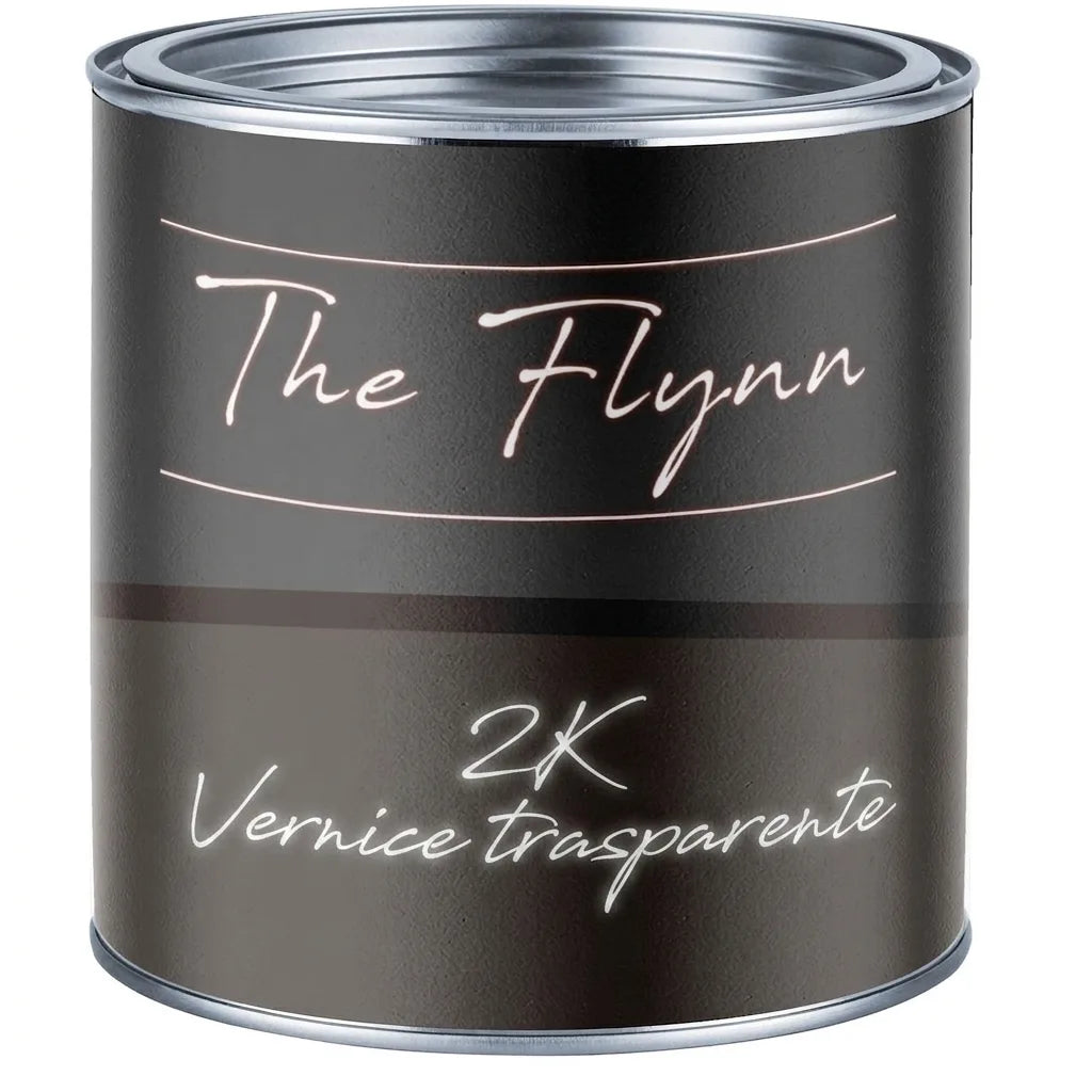 Lattina di vernice scura con etichetta The Flynn 2k Klarlack, contenente lacca trasparente.