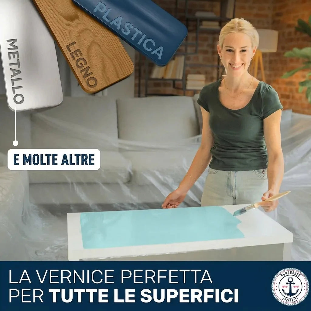 Donna sorridente dipinge un tavolo. Vernice perfetta per metallo, legno, plastica e molteplici superfici.