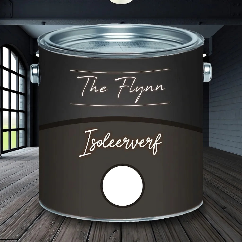 Donkergrijze verfblik 'The Flynn Isolerende verf' op houten vloer in moderne ruimte met ramen.